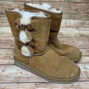 Koolaburra by UGG Women Size 9 Victoria Short Chestnut Boots Bows 1015874